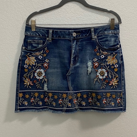 Altar'd State Dresses & Skirts - Altar’d State Embroidered Jean Skirt